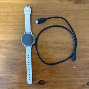 Garmin Lily 2 Avtive with Charger